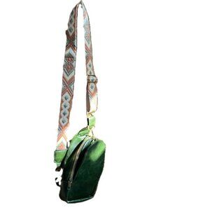 Hunter Green Sling Crossbody Bag Adjustable Guitar Strap Zip-up Snap Secure